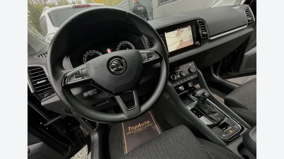 SKODA Karoq -