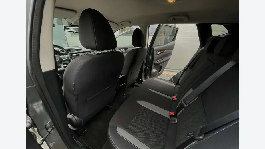 NISSAN Qashqai -