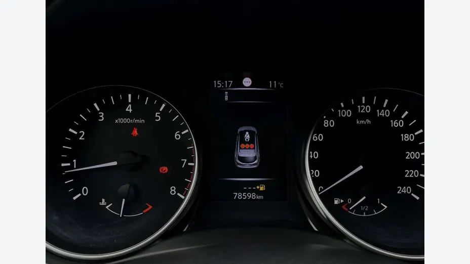 NISSAN Qashqai -