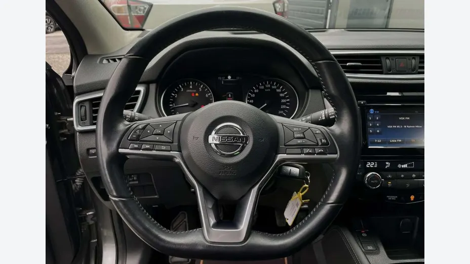 NISSAN Qashqai -