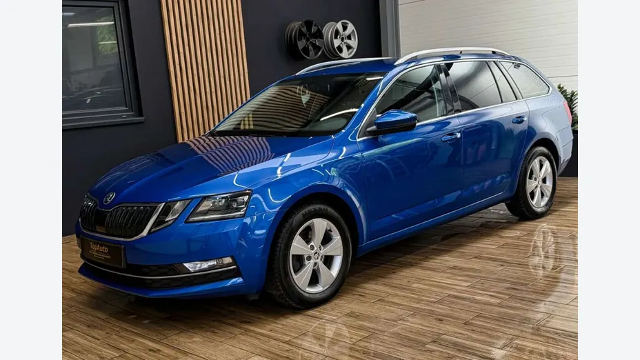 SKODA Octavia -