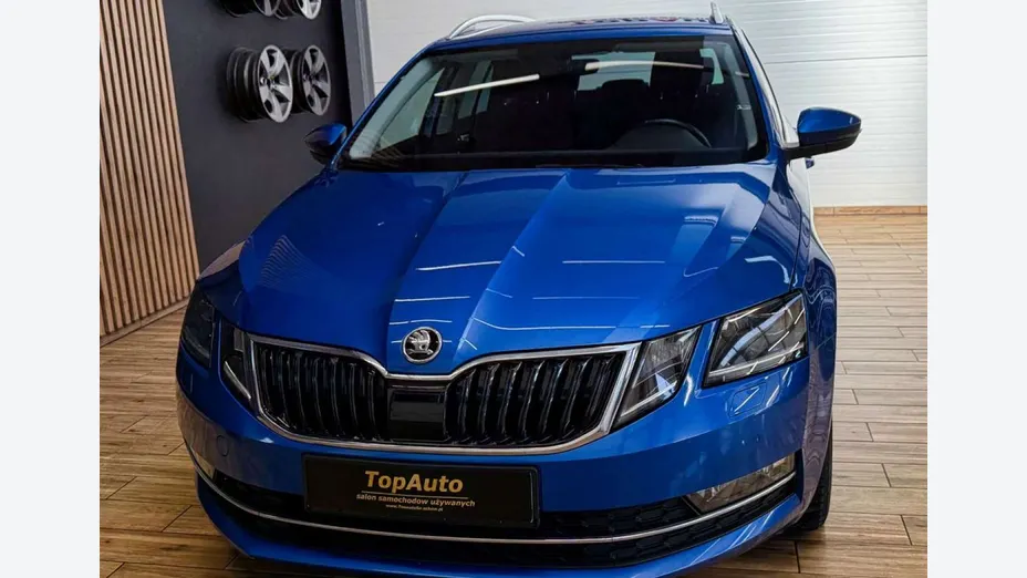 SKODA Octavia -