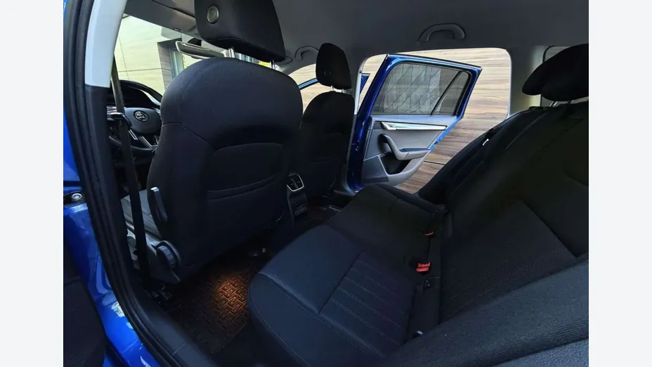 SKODA Octavia -