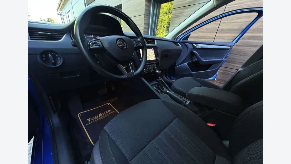 SKODA Octavia -