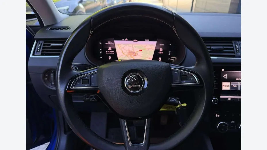 SKODA Octavia -