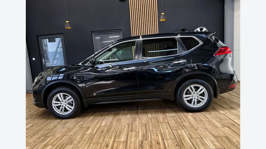 NISSAN X-Trail -