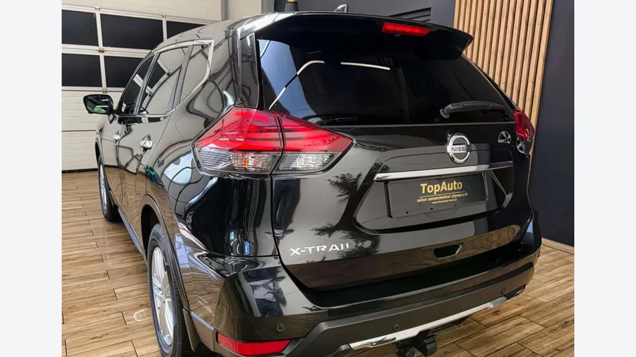 NISSAN X-Trail -