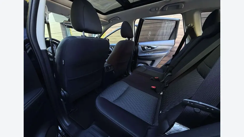 NISSAN X-Trail -