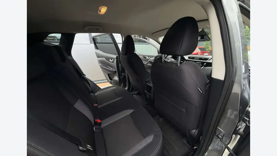 NISSAN Qashqai -