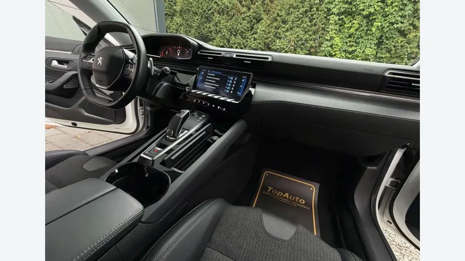 PEUGEOT 508 -