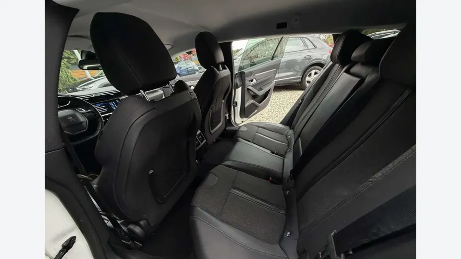 PEUGEOT 508 -