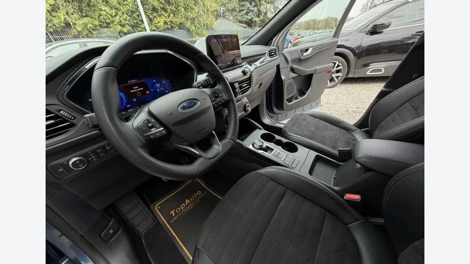 FORD Kuga -