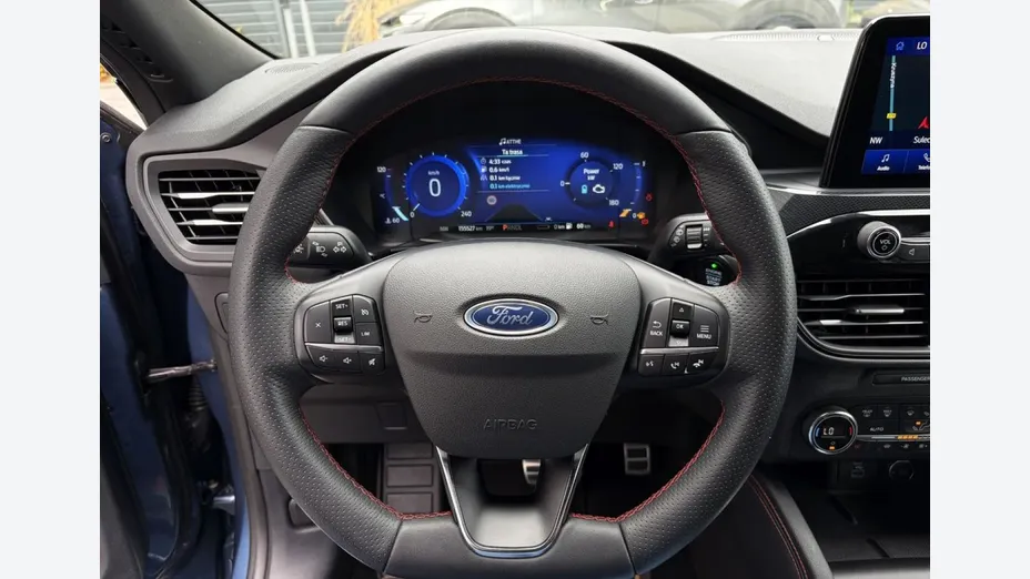 FORD Kuga -