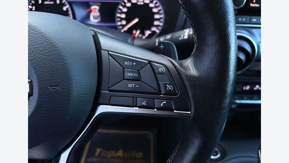 NISSAN Juke -