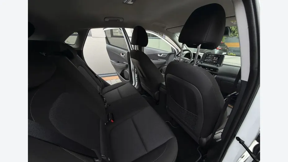 HYUNDAI Kona -