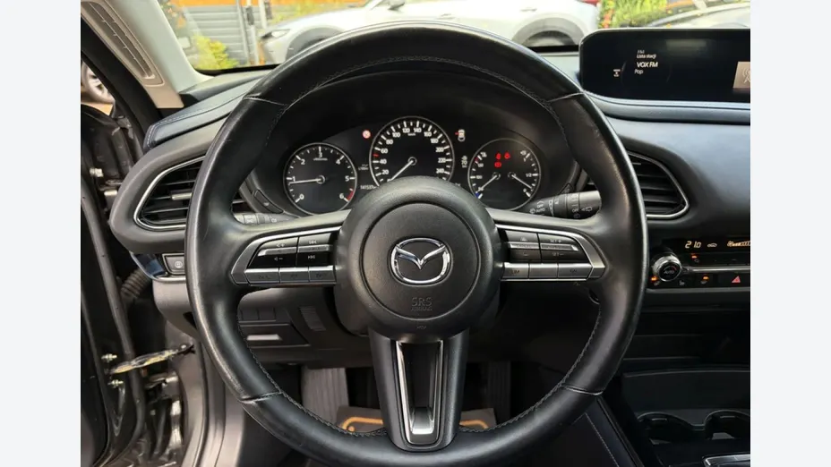 MAZDA CX-30 -
