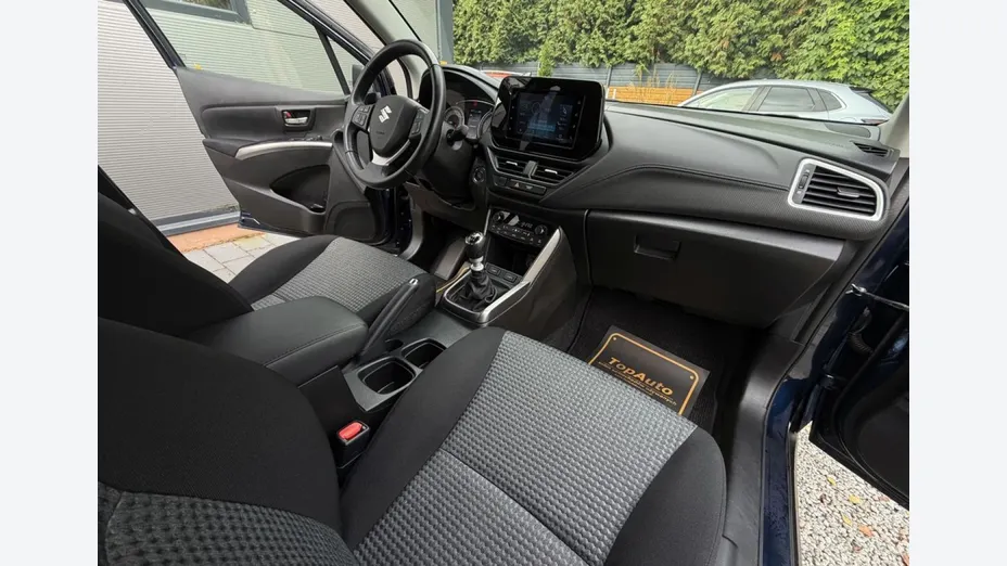 SUZUKI SX4 -