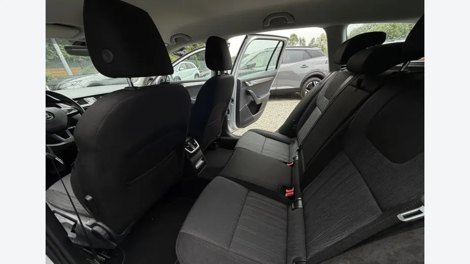 SKODA Octavia -