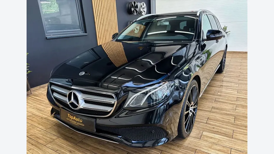 MERCEDES-BENZ E Klasa -