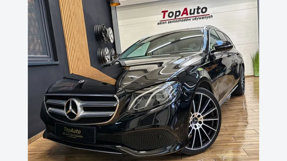 MERCEDES-BENZ E Klasa -