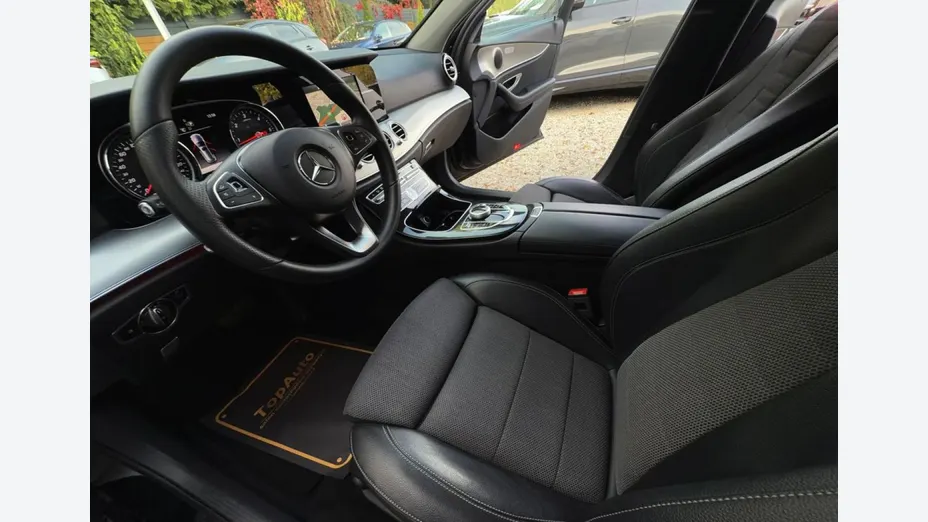 MERCEDES-BENZ E Klasa -