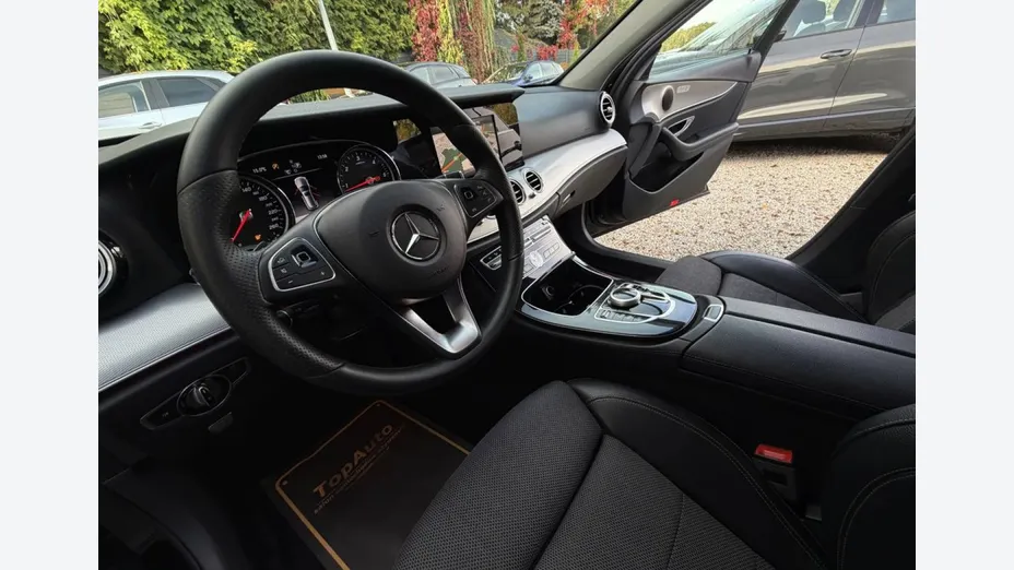 MERCEDES-BENZ E Klasa -