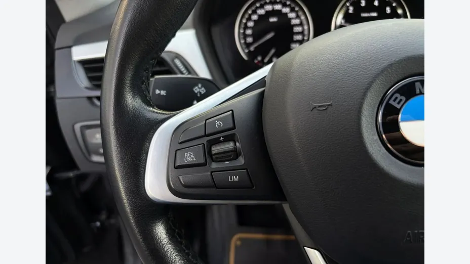 BMW X1 -