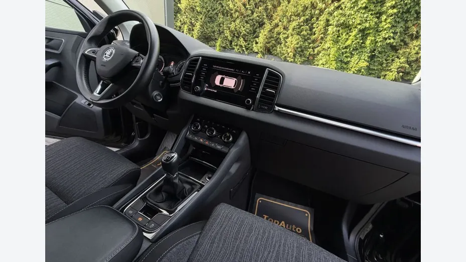 SKODA Karoq -
