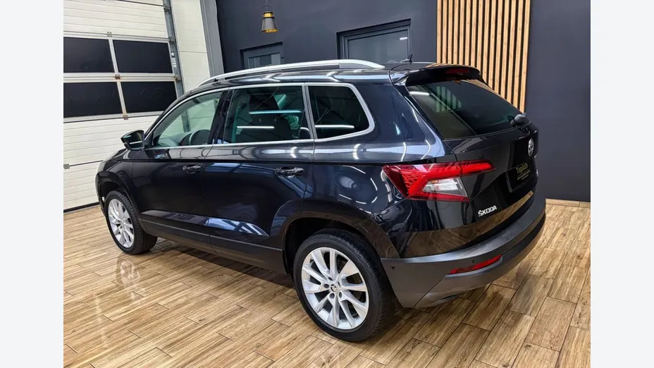 SKODA Karoq -