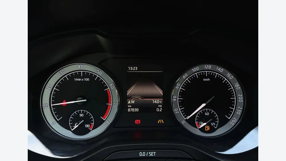 SKODA Karoq -