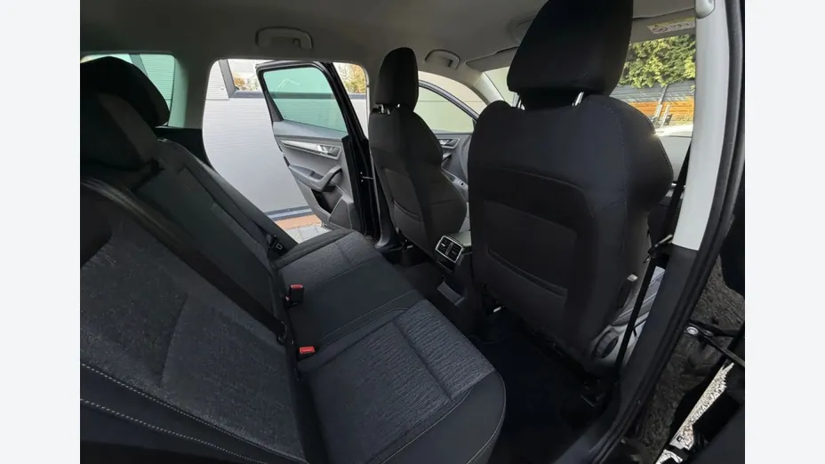 SKODA Karoq -