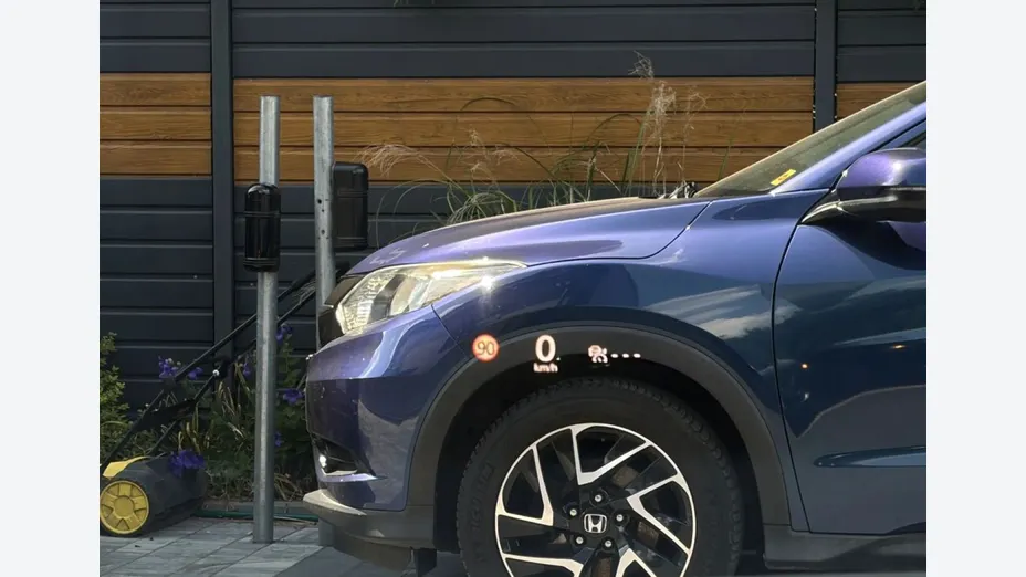 MAZDA CX-30 -