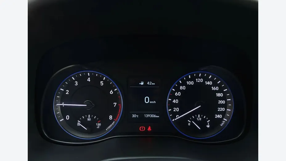 HYUNDAI Kona -