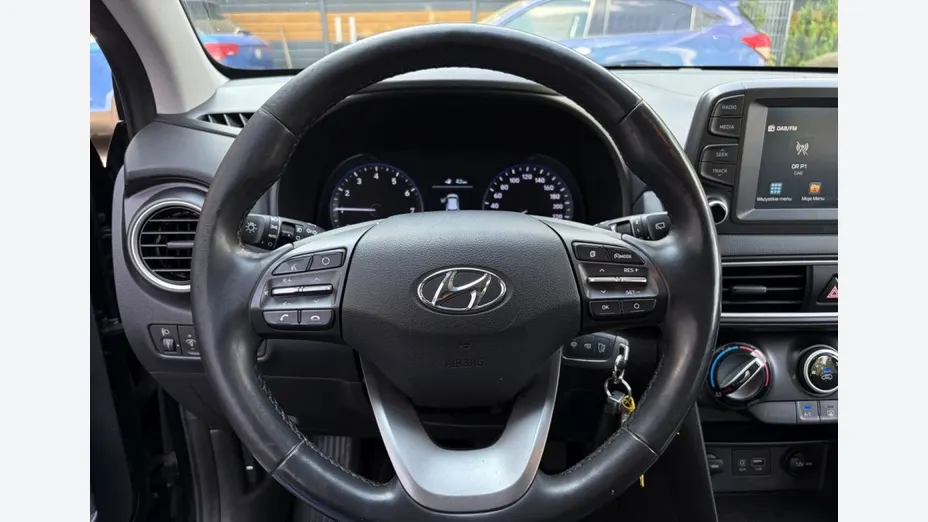 HYUNDAI Kona -