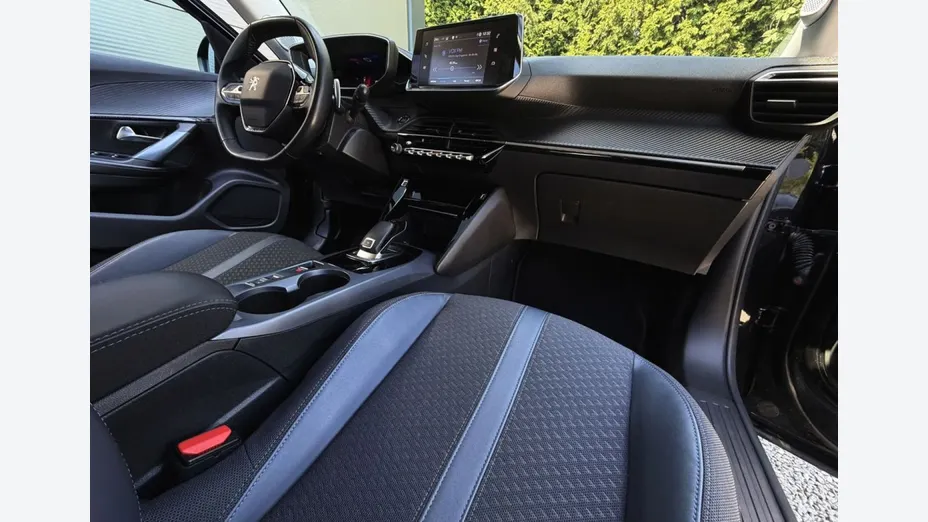 PEUGEOT 2008 -