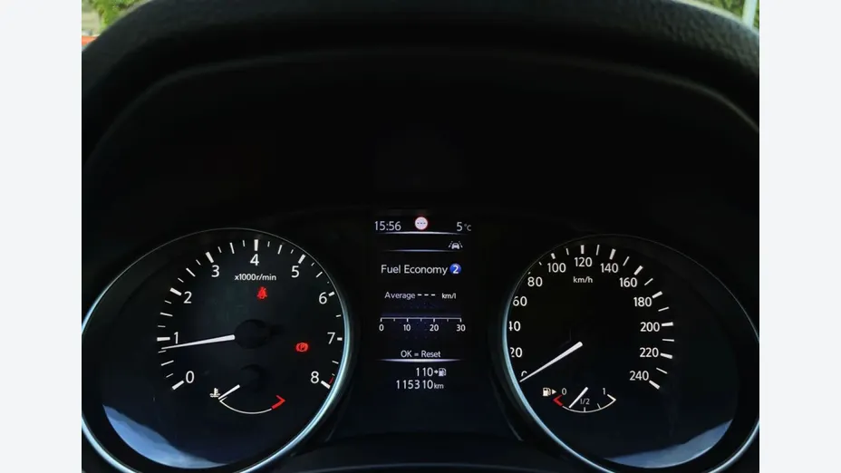 NISSAN Qashqai -