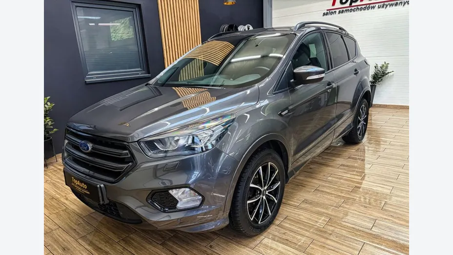 FORD Kuga -