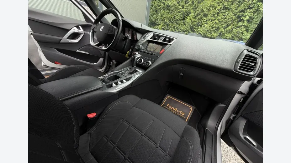 CITROEN DS5 -