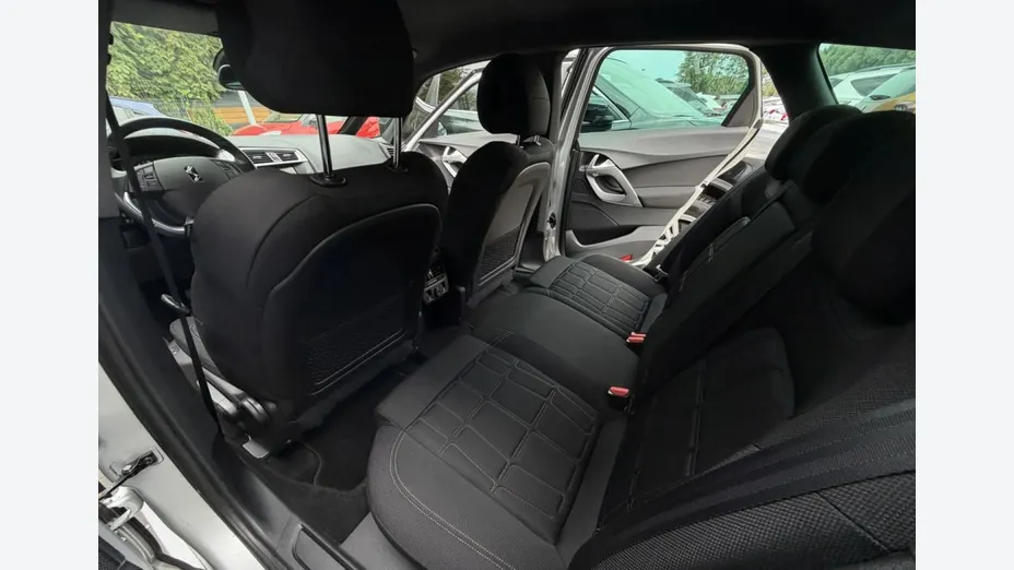 CITROEN DS5 -