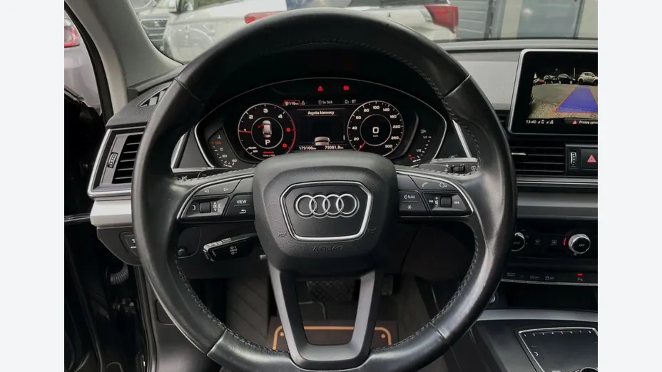 AUDI Q5 -