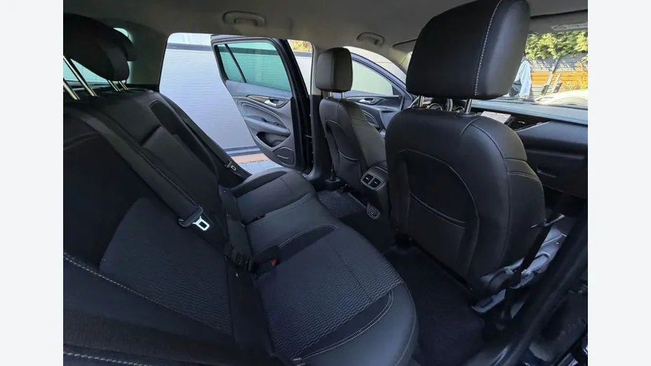 OPEL Insignia -