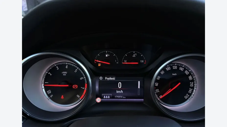 OPEL Insignia -
