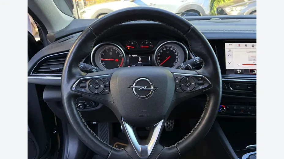 OPEL Insignia -