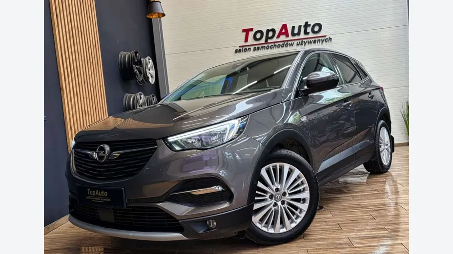 OPEL Grandland X -