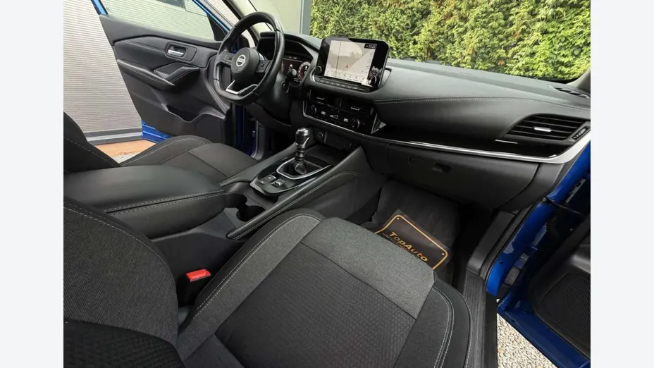 NISSAN Qashqai -