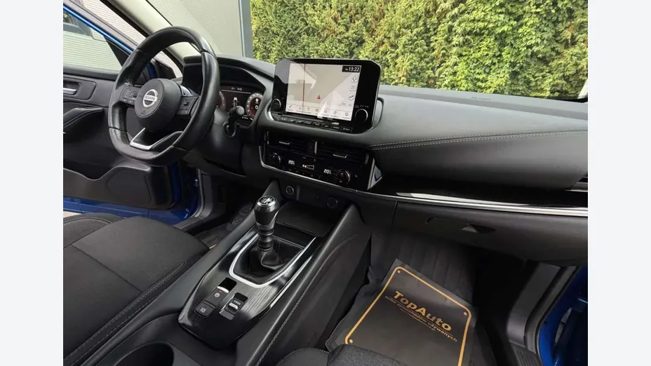 NISSAN Qashqai -