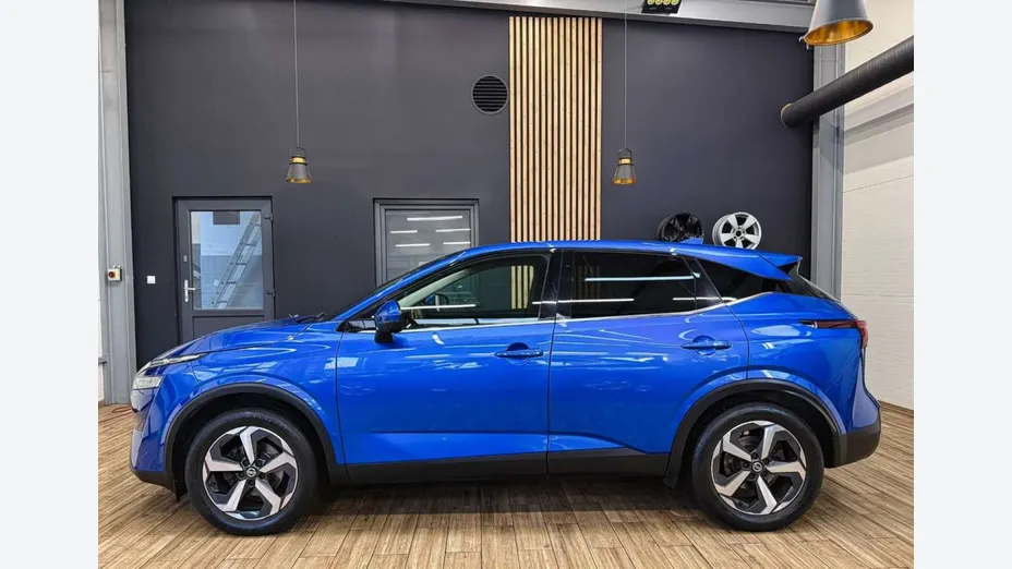 NISSAN Qashqai -
