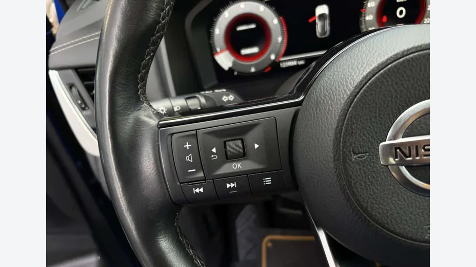 NISSAN Qashqai -