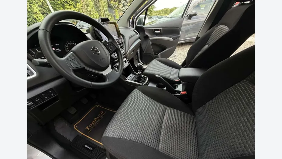 SUZUKI SX4 -