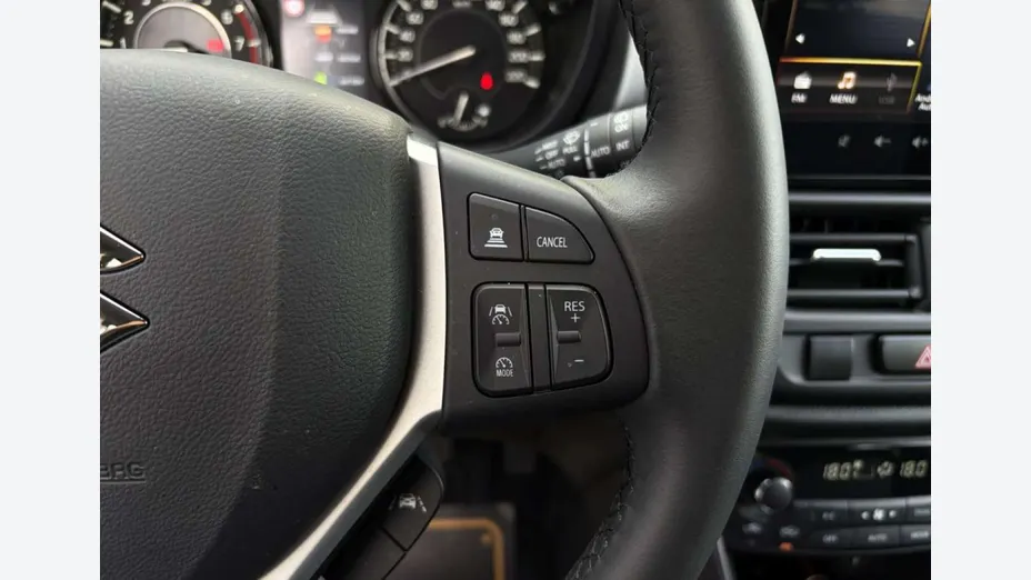 SUZUKI SX4 -